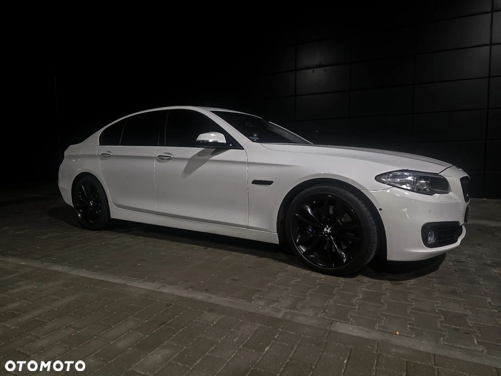 BMW Seria 5 535i xDrive Luxury Line - 3