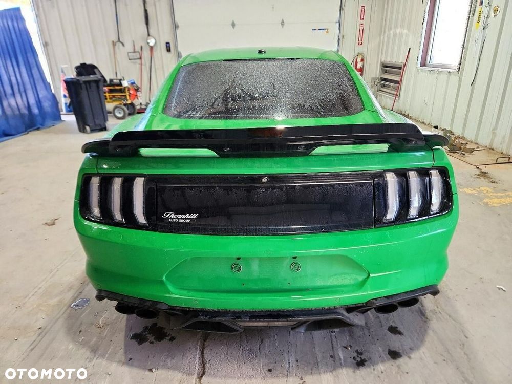 Ford Mustang 5.0 V8 GT - 6