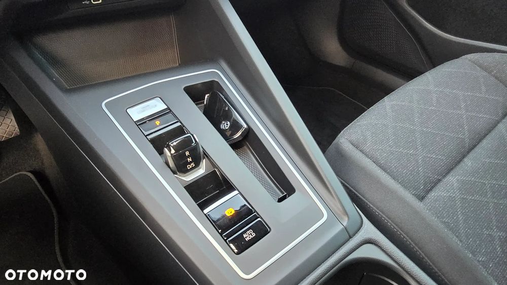 Volkswagen Golf - 12