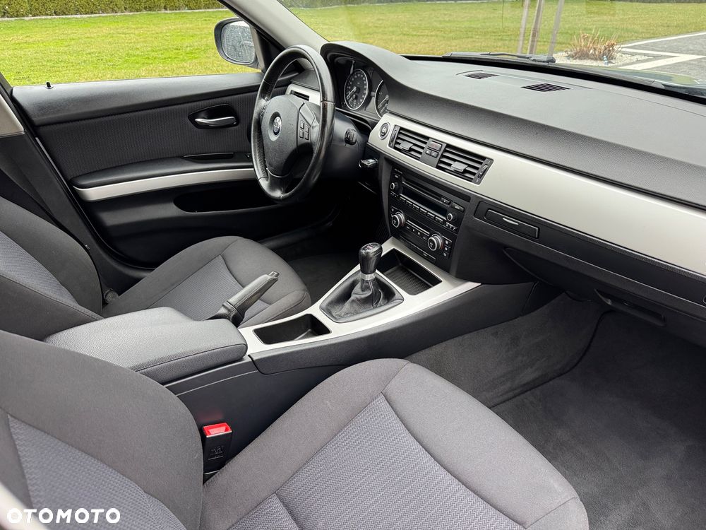 BMW Seria 3 - 19