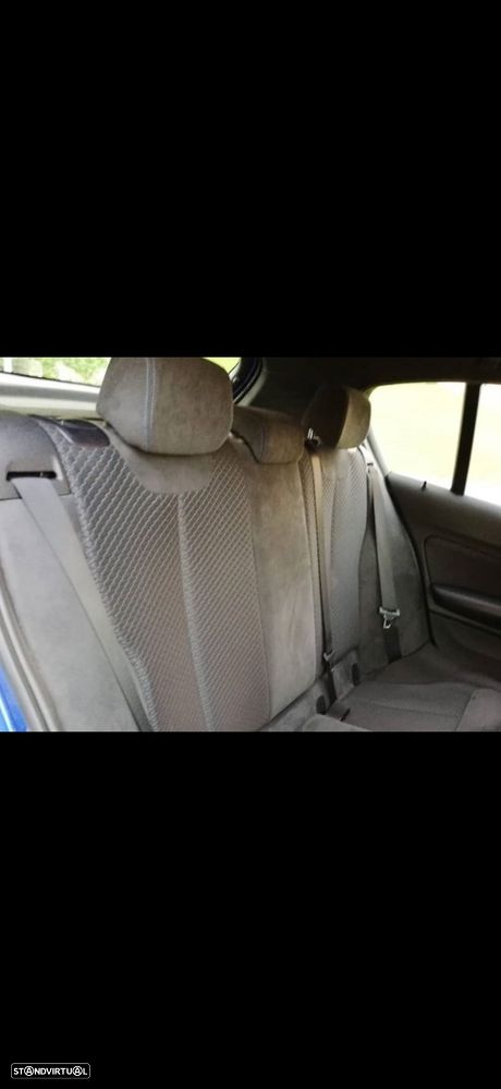 BMW 116 d Pack M - 9