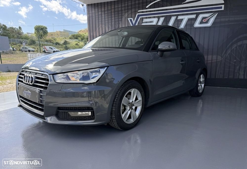 Audi A1 Sportback 1.6 TDI S-line - 1