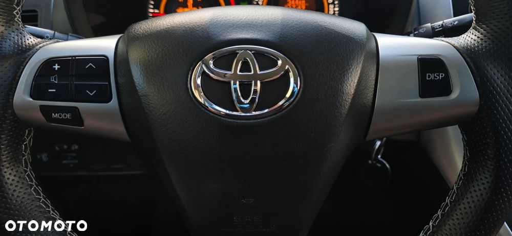 Toyota Auris 1.6 Prestige - 27