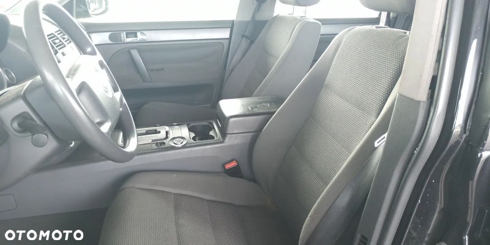 Volkswagen Touareg 2.5 R5 TDI DPF Perfect Tiptr - 24