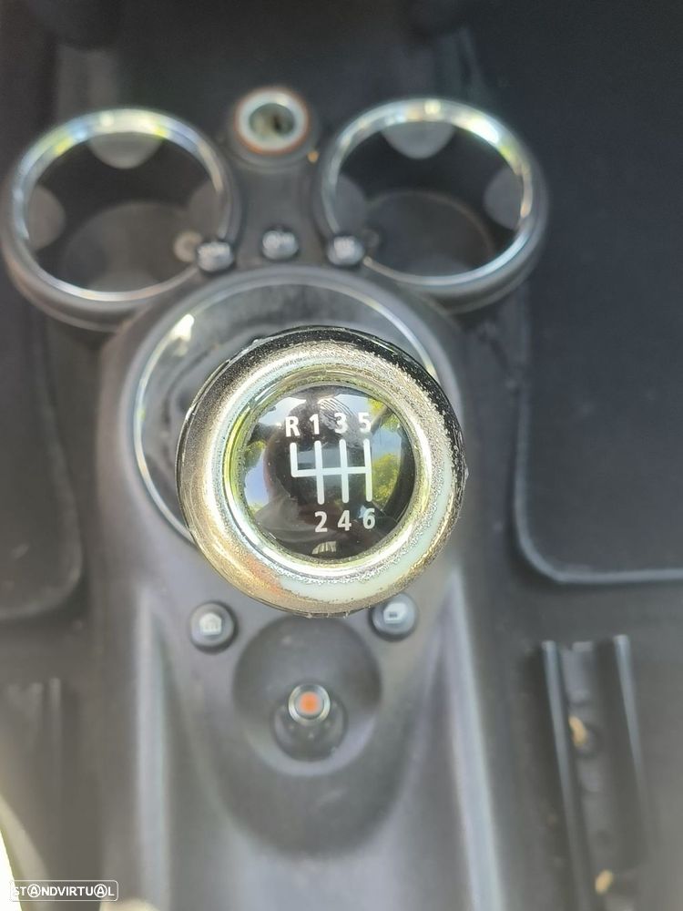 MINI 3 Portas One D - 18