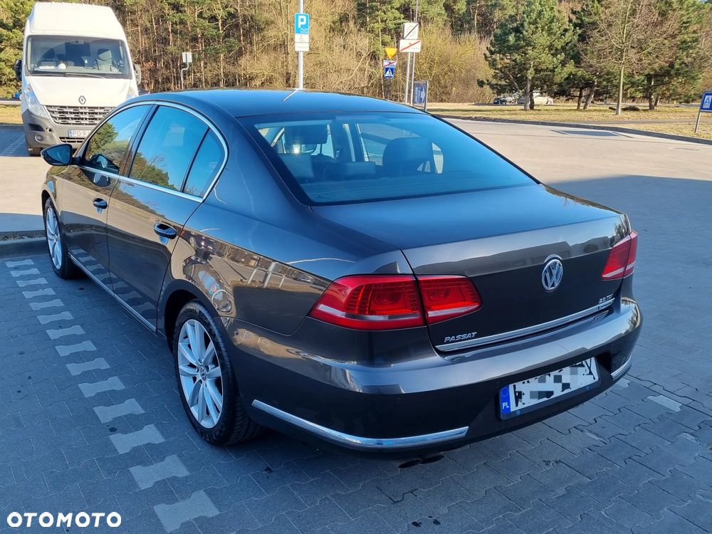 Volkswagen Passat 2.0 TDI Highline - 5
