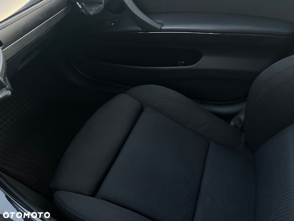 BMW Seria 3 - 32