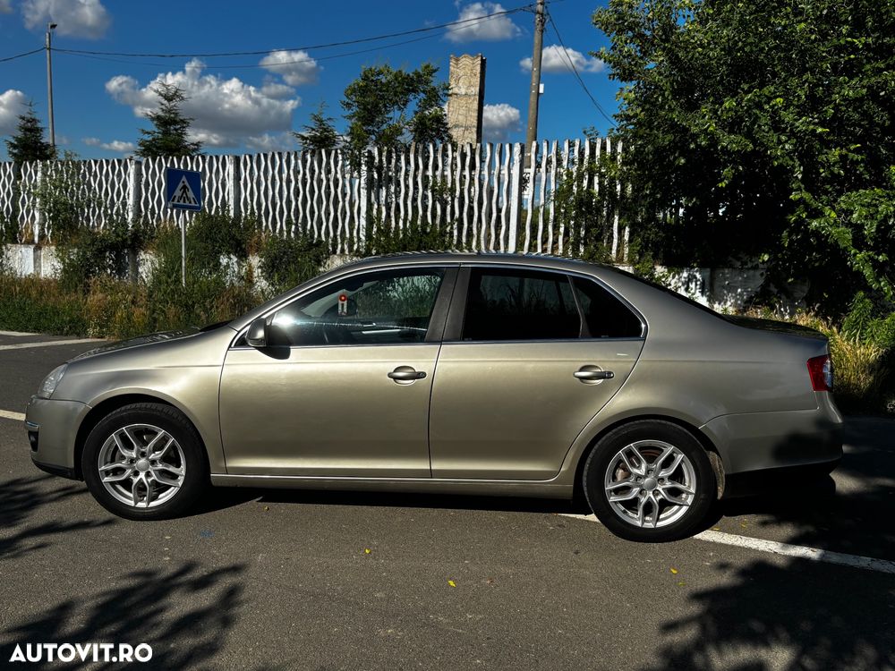 Volkswagen Jetta 1.4 TSI Comfortline - 3