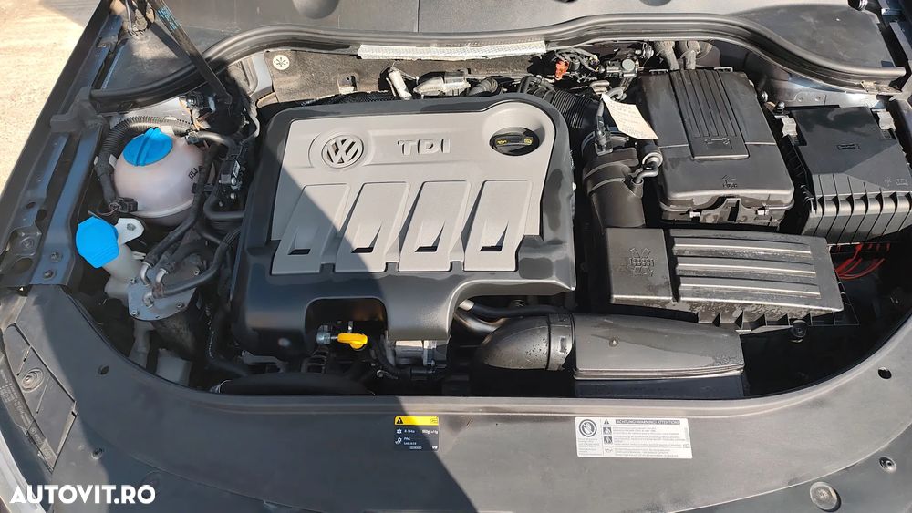 Volkswagen Passat 2.0 TDI BlueMotion Technology Trendline - 4