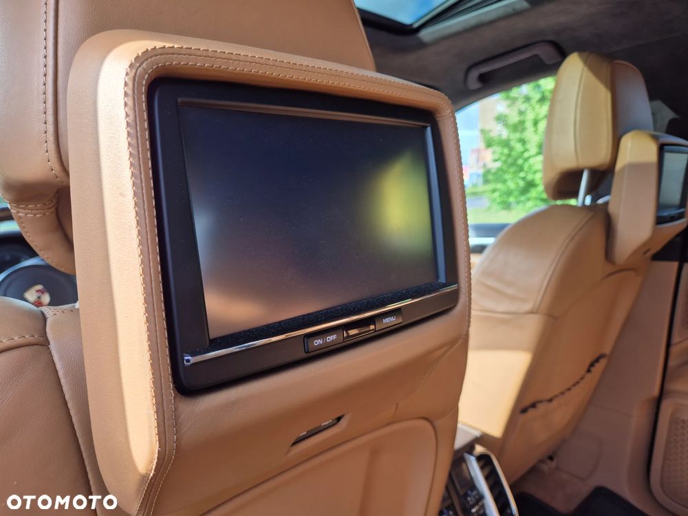 Porsche Cayenne Platinum Edition - 3