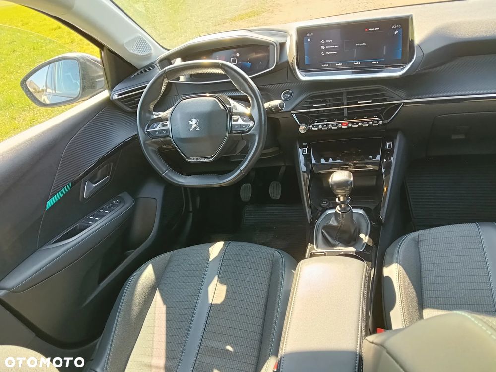 Peugeot 208 PureTech 100 Active - 17