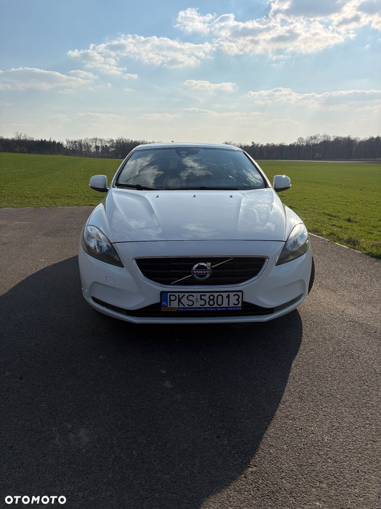 Volvo V40 D2 Momentum - 2
