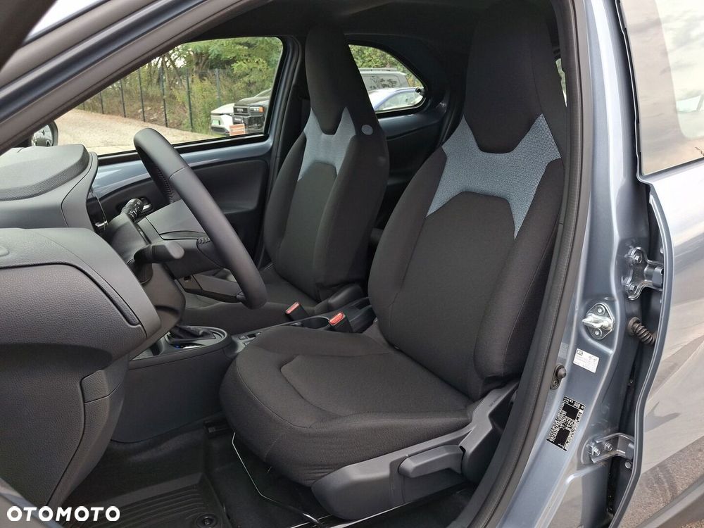 Toyota Aygo X - 21