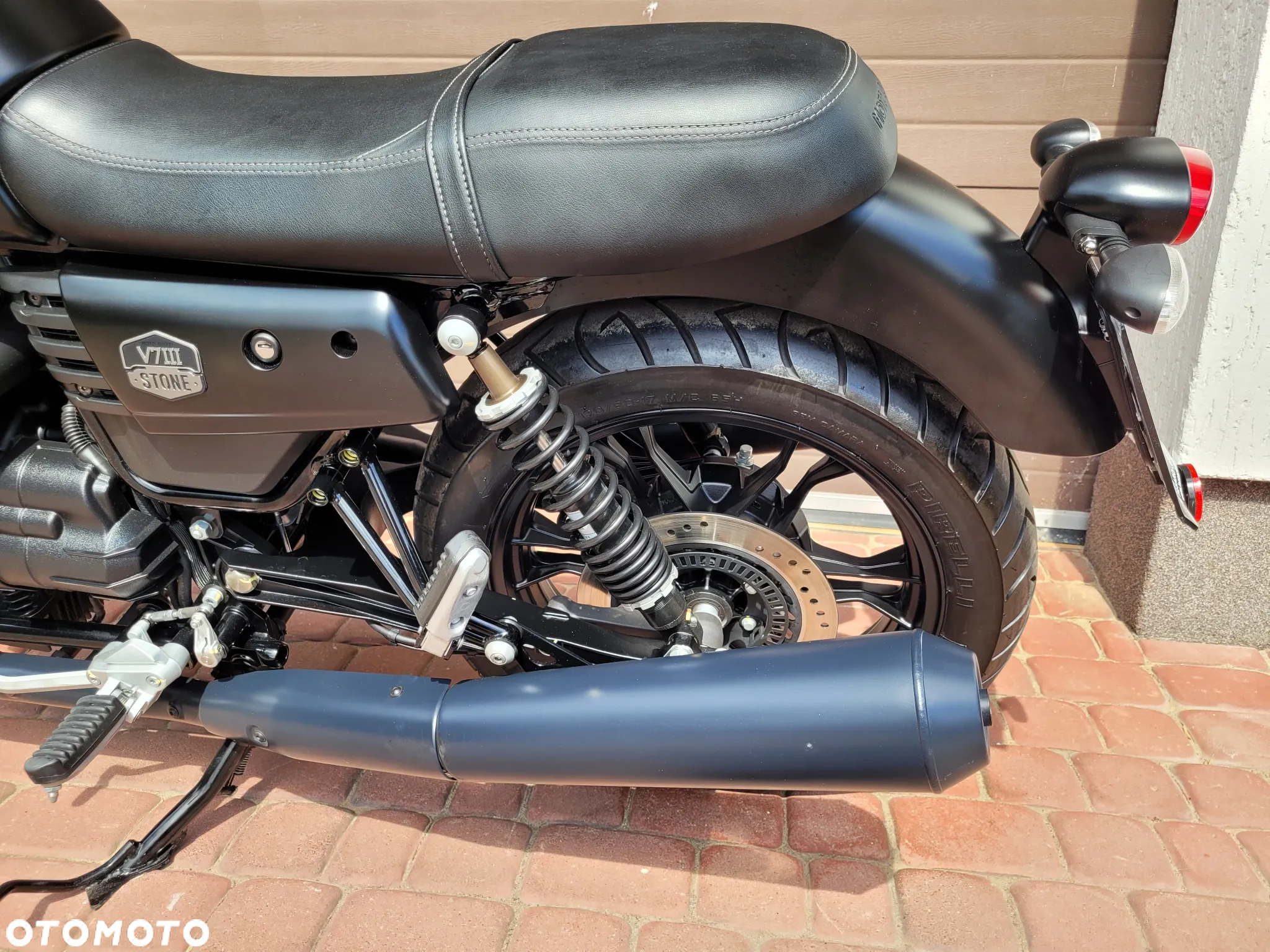 Moto Guzzi V7 - 7
