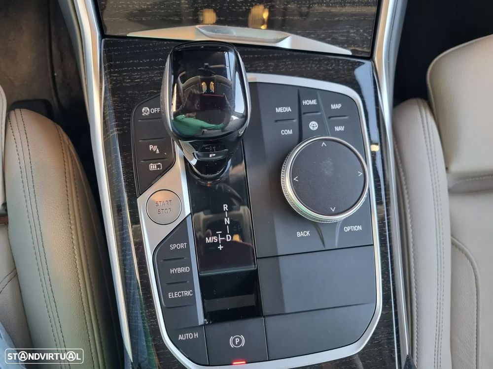 BMW 320 e Line Luxury Auto - 34