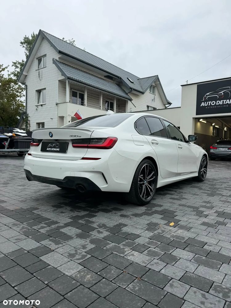 BMW 3 Series 2021 photo 3