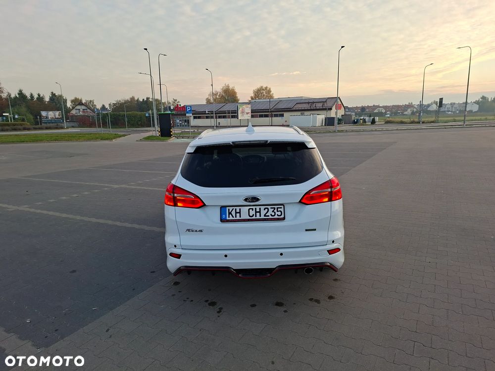 Ford Focus - 21