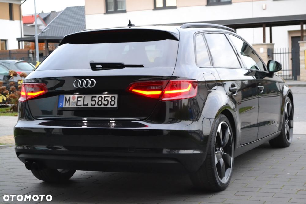 Audi A3 Sportback 1.4 TFSI S tronic S line Sportpaket - 16