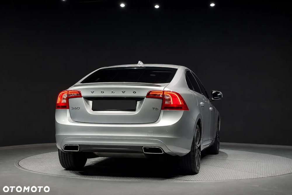 Volvo S60 T5 Drive-E Summum - 5
