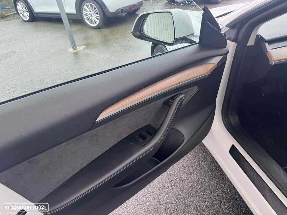 Tesla Model 3 Standard Range Plus RWD - 21