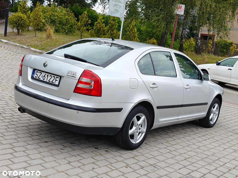 Skoda Octavia 1.6 Selection - 13