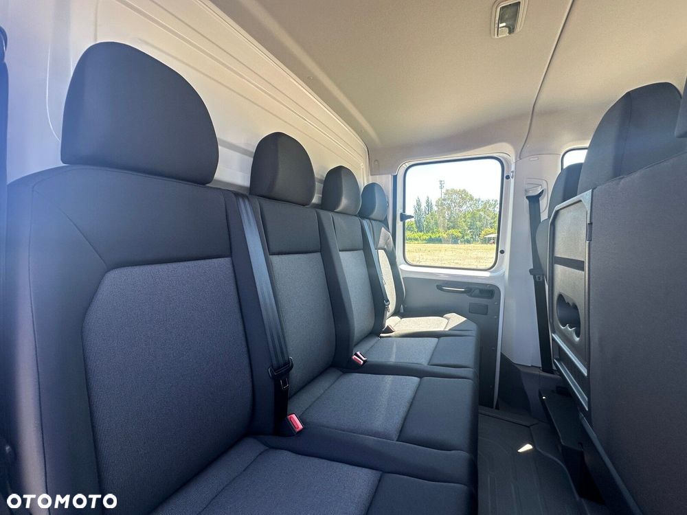 Volkswagen Crafter Skrzyniowy z podwójną kabiną - 25