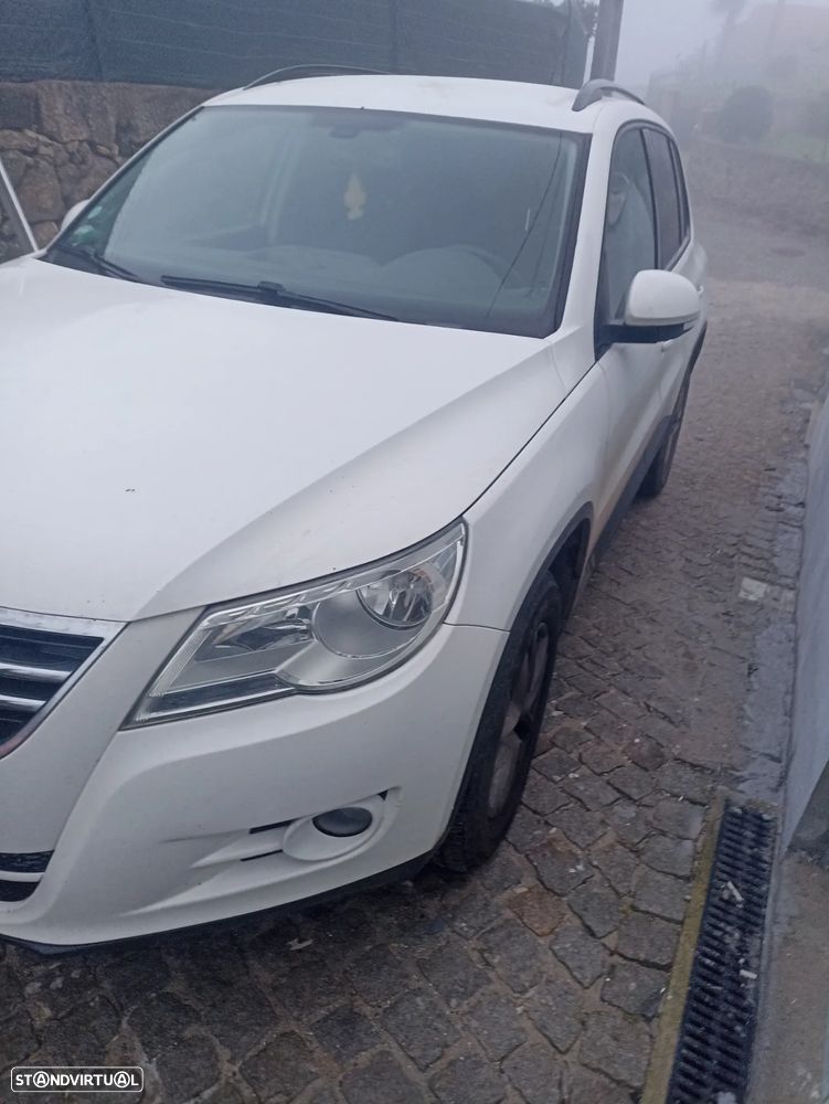 VW Tiguan 2.0 TDi Sport BlueMotion 4Motion - 7