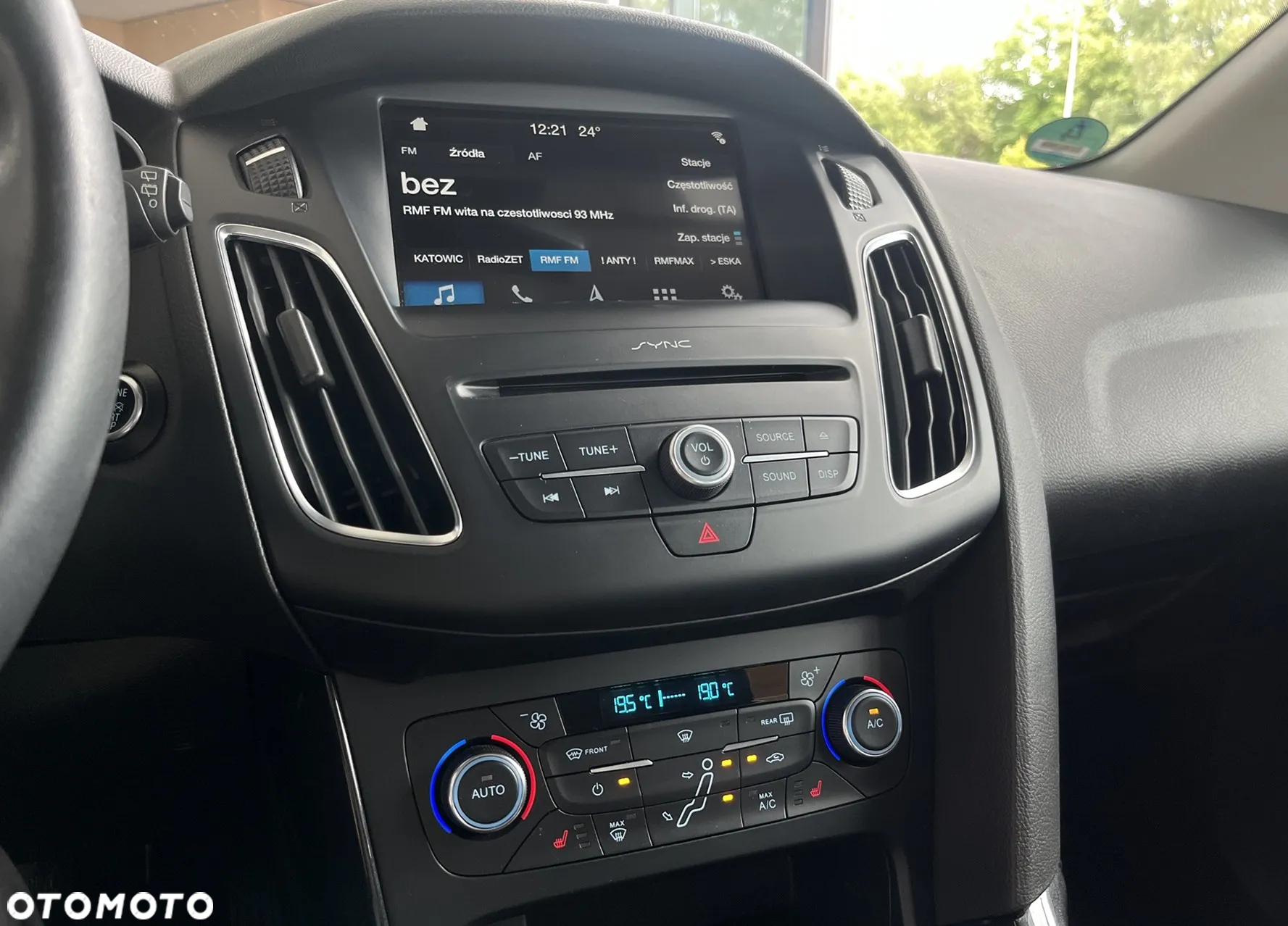 Ford Focus 1.5 EcoBoost Start-Stopp-System TITANIUM - 16