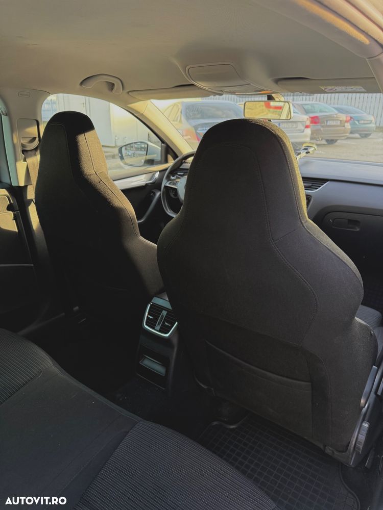 Skoda Octavia 1.6 TDI DSG Ambition - 13