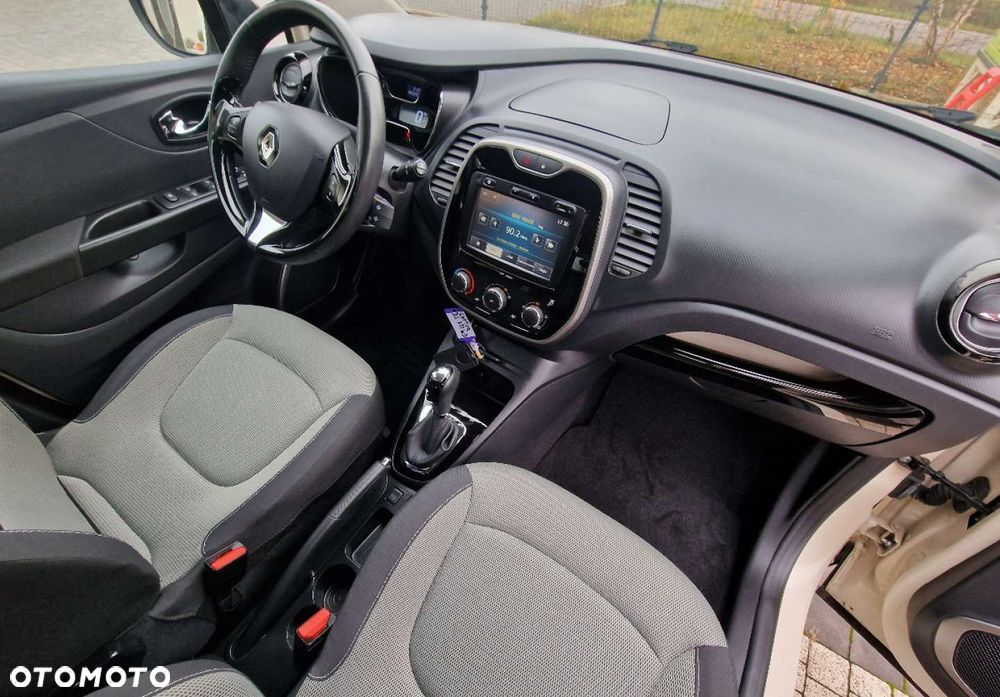 Renault Captur - 22