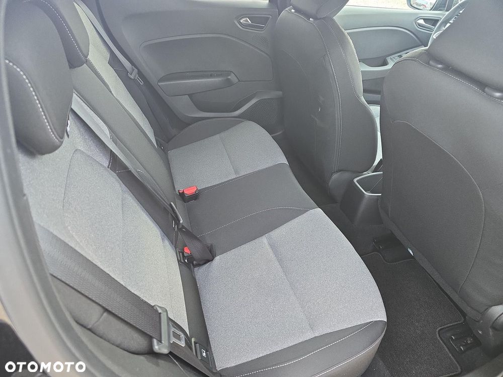 Mitsubishi Colt 1.0T Invite Style Cold - 12