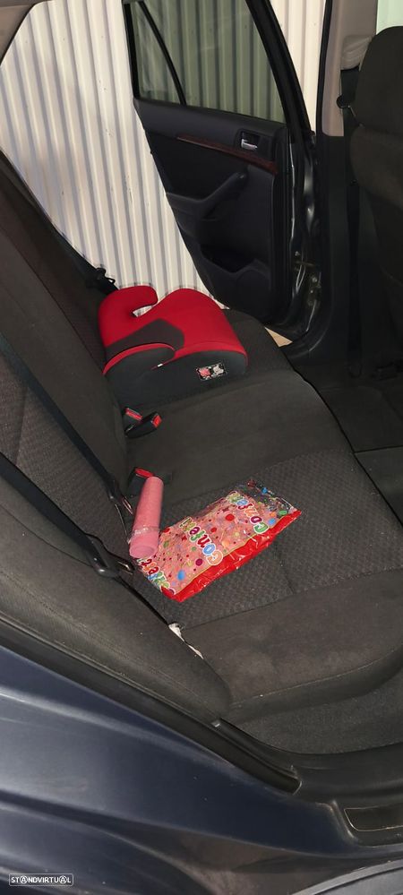 Toyota Avensis SW 2.0 D-4D - 6