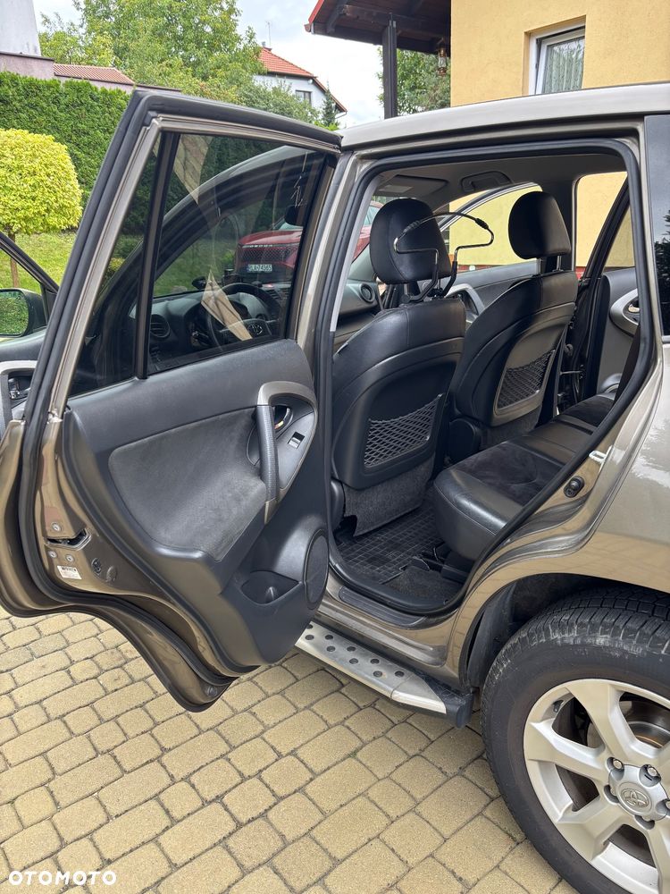 Toyota RAV4 2.2 D-4D 4x4 - 6