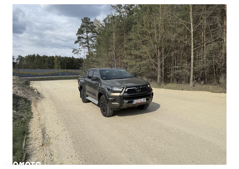 Toyota Hilux 2.8 D-4D Double Cab Invincible Sport 4x4 - 4