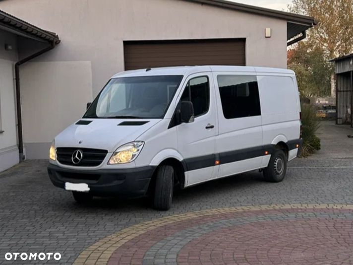 Mercedes-Benz Sprinter - 1