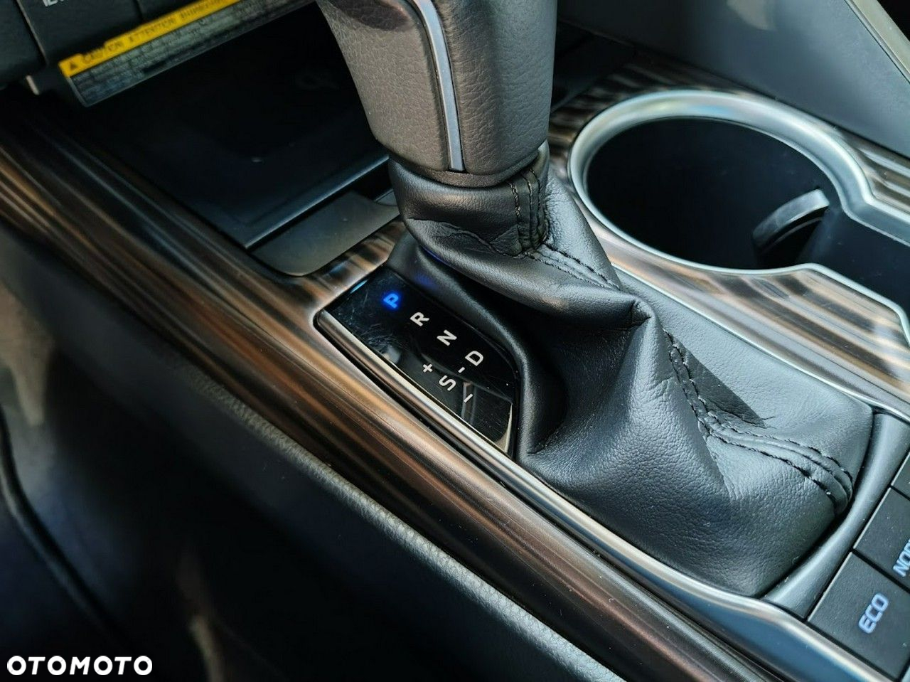 Toyota Camry - 29