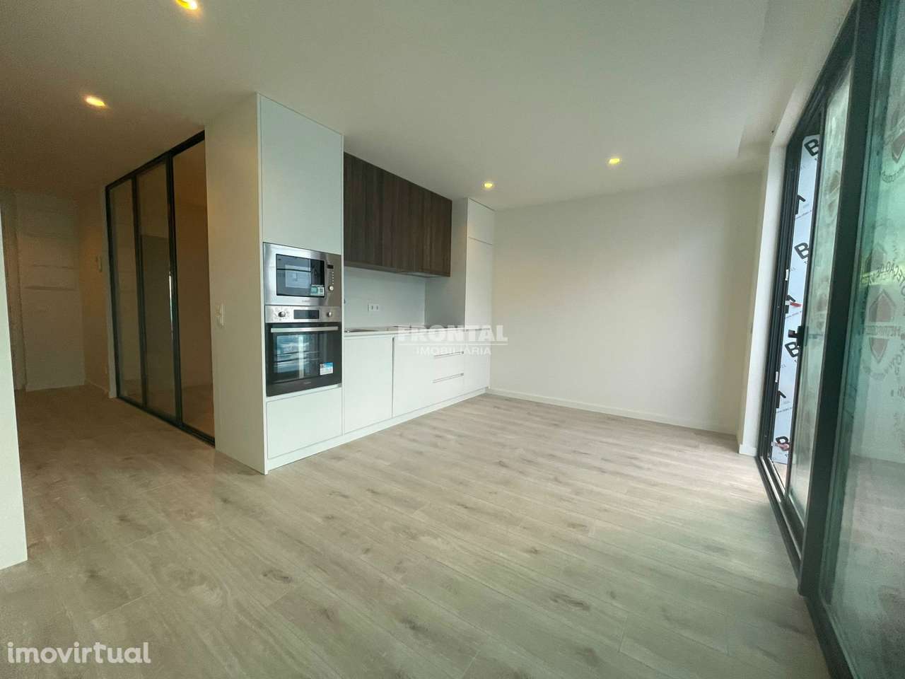 Venda de apartamento T0 novo na Baixa do Porto | Bonfim, Porto - Grande imagem: 2/9