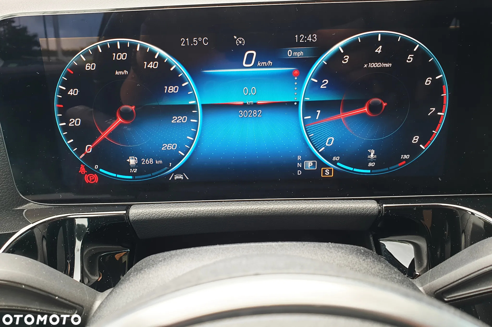 Mercedes-Benz GLA 200 Progressive - 29