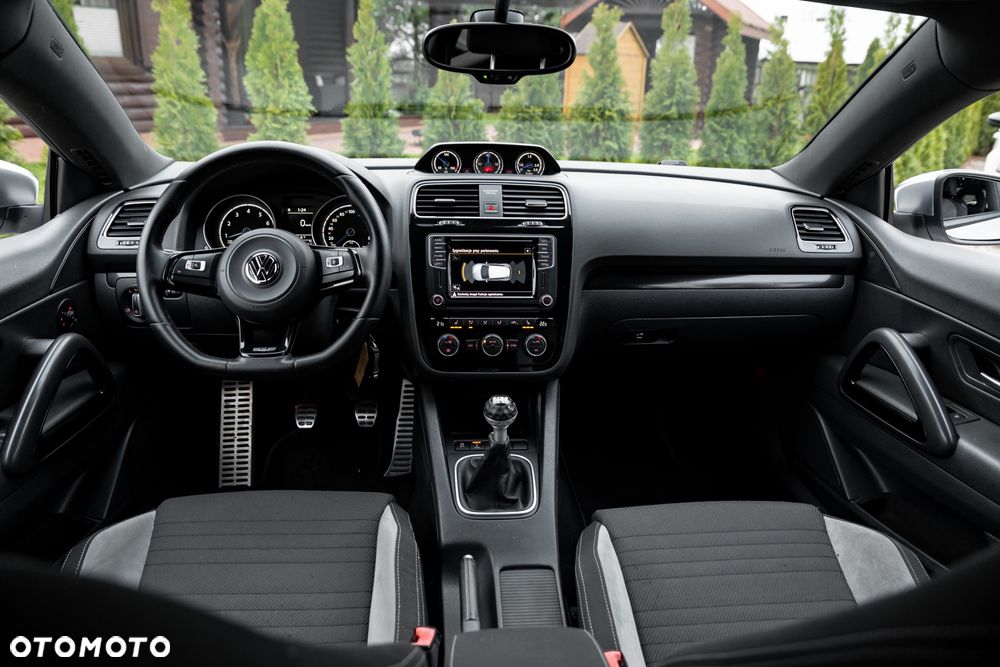 Volkswagen Scirocco R - 37