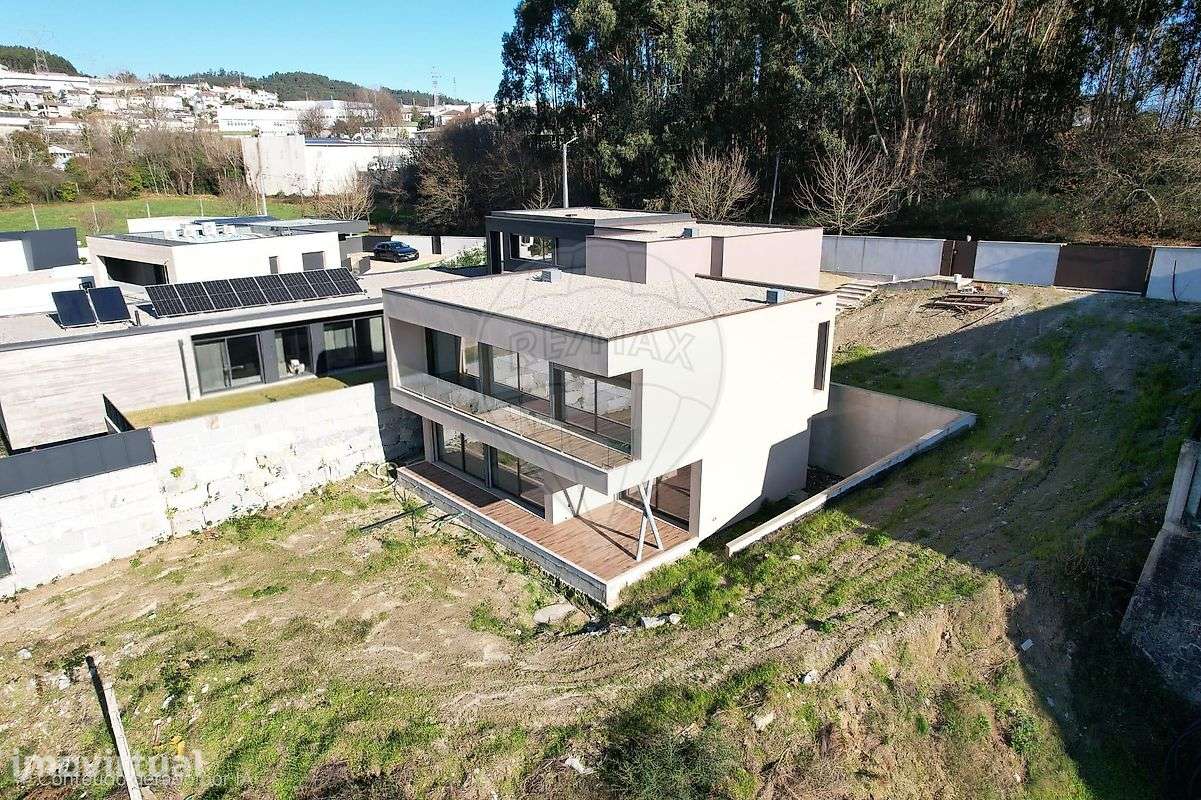 Moradia T3 para venda - Grande imagem: 2/30