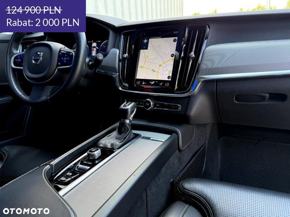 Volvo V90 Cross Country - 11
