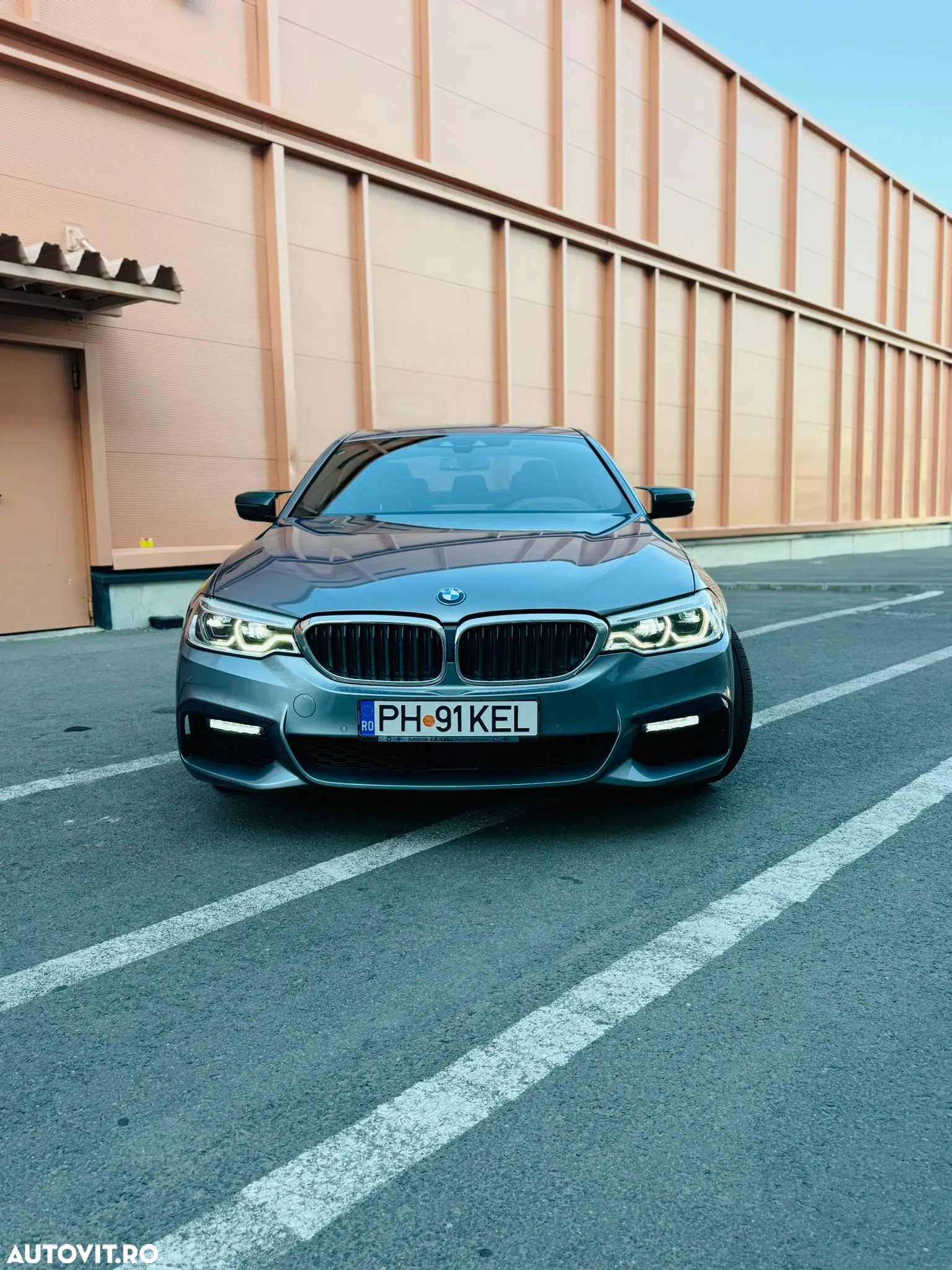 BMW Seria 5 520d xDrive AT - 3