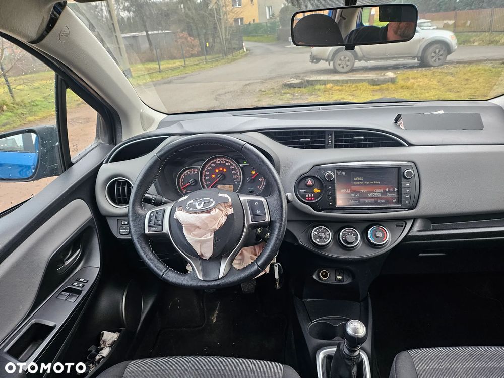 Toyota Yaris 1.33 VVT-i Style - 15