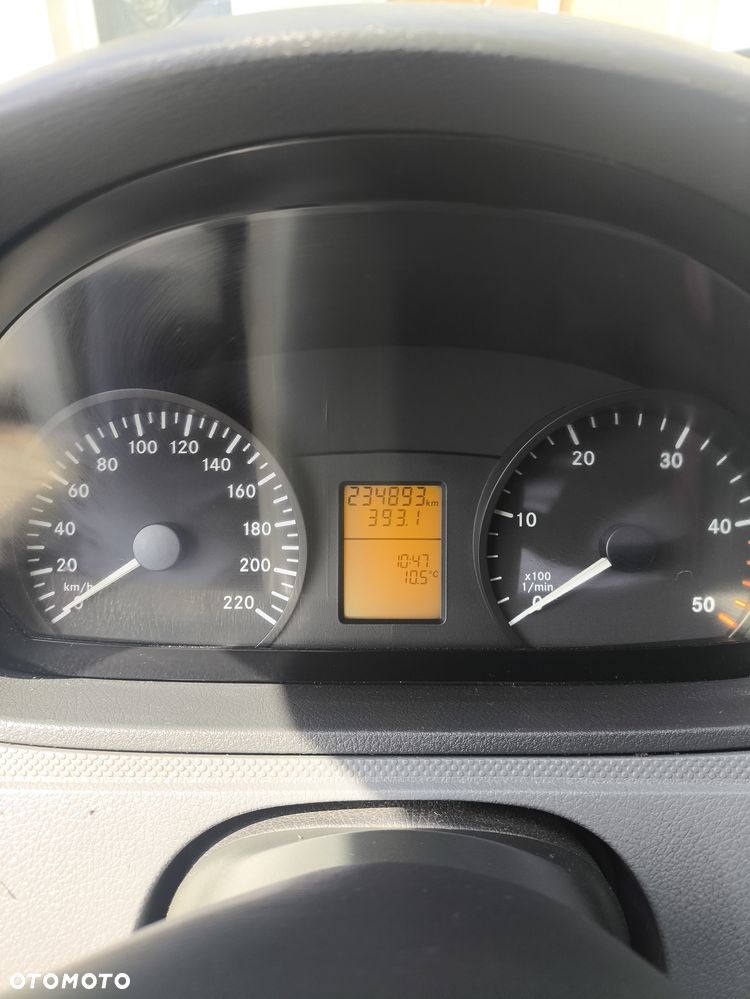 Mercedes-Benz Vito - 9
