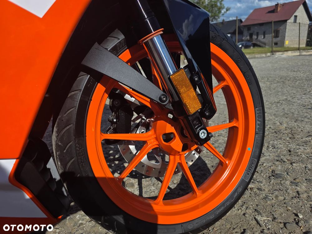 KTM RC 125 - 6