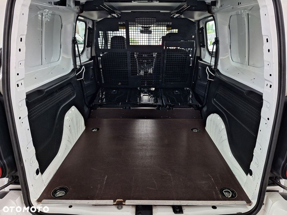 Opel Combo XL 2,3t (bryg.) - 18
