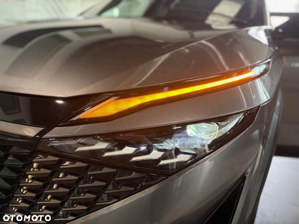 Nissan Qashqai 1.3 DIG-T MHEV N-Connecta Xtronic - 9