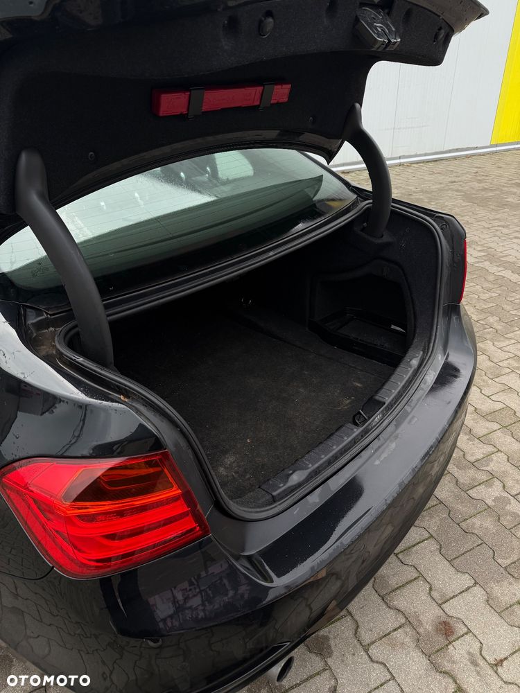 BMW Seria 3 320d - 15