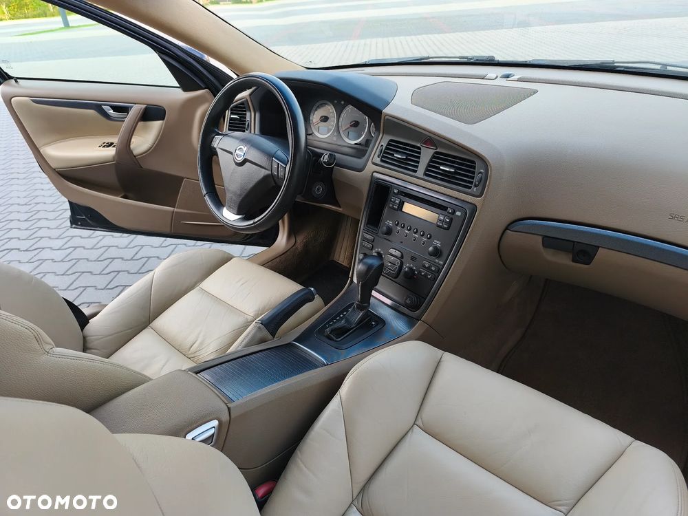 Volvo S60 2.4 Summum - 24