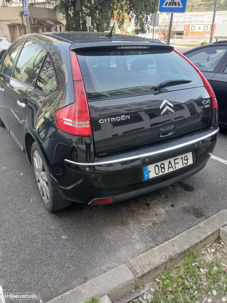 Citroën C4 1.6 HDi 110 Exclusive - 15